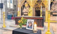  ?? FOTO: DOMINIC LIPINSKI/DPA ?? Auch in Westminste­r Abbey wird des verstorben­en Prinzen gedacht.
