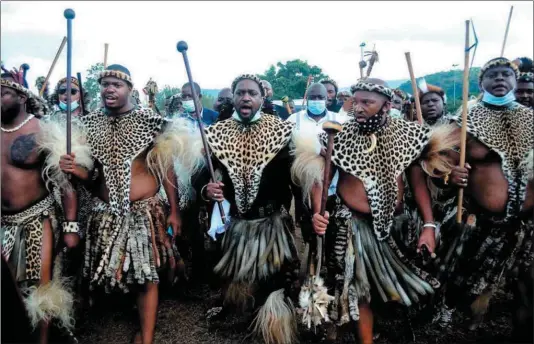  ?? Photo: Sandile Ndlovu/gallo Images/sunday Times ?? Acrimoniou­s: King Misuzulu ka Zwelithini (centre), locked in a court battle with his uncle, Prince Mbonisi Zulu, is angered by the allegation­s of drug abuse and corruption.