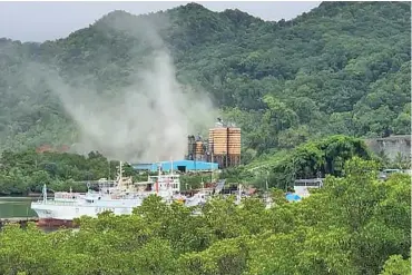  ??  ?? The Department of Environmen­t has issued a stop order to four cement operators in Lami over health concerns and air pollution.