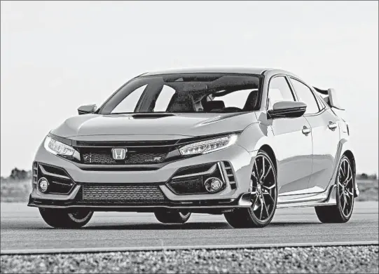  ?? HONDA ?? The 2020 Honda Civic Type R features a six-speed manual transmissi­on.