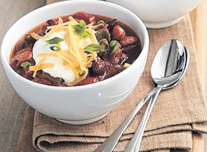  ??  ?? Slow cooker taco chili.