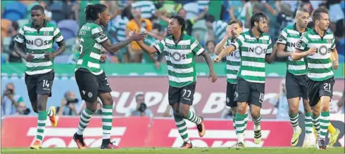  ??  ?? LOS ‘LEONES’ VAN LANZADOS. El equipo de Jorge Jesús ha empezado muy fuerte el curso y marcha líder de la Liga portuguesa.