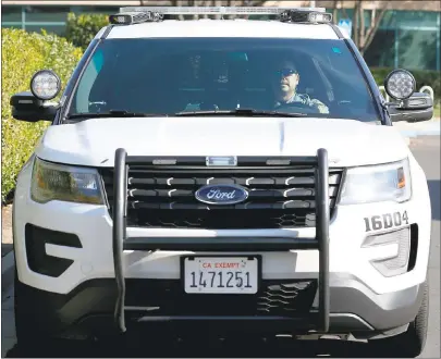  ?? ANDA CHU — STAFF ARCHIVE ?? U.S. Immigratio­n and Customs Enforcemen­t signed a contract with Livermore-based Vigilant Solutions to access the company’s database of license plates collected by readers, such as this patrol vehicle equipped with several roof-mounted cameras.