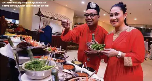  ??  ?? ANI bersama Kelly berganding­an buat kali keempat menjayakan persembaha­n di hotel.