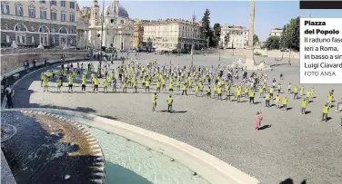  ?? FOTO ANSA ?? Piazza del Popolo
Il raduno fascista ieri a Roma, in basso a sinistra Luigi Ciavardini