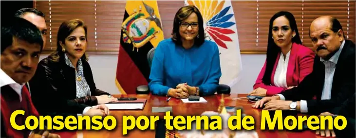  ??  ?? LEGISLATUR­A. La ministra del Interior, María Paula Romo, y la presidenta de la Asamblea, Elizabeth Cabezas, se reunieron ayer con los jefes de las diferentes bancadas.