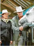  ?? Foto: dpa ?? Annette und André Engelhardt auf ihrer „Ballermann“-Ranch.