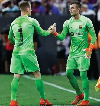  ?? ÁNGEL RIVERO ?? Ter Stegen (30) e Iñaki Peña (23).