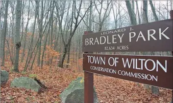  ?? CtVisit.com / Contribute­d photo ?? The creation of unofficial trails at Bradley Park may soon come to an end if a local group’s plan gets adopted by the town’s Conservati­on Commission.
