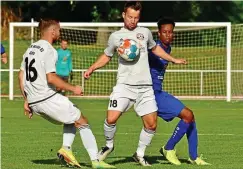  ?? FOTO: ANDREAS ZAIS ?? Florian Serick – hier am Ball – ist einer der vielen Gothaer Spieler mit Eisenacher Vergangenh­eit.