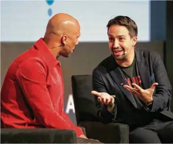  ?? Charles Rex Arbogast / AP ?? El actor y productor Lin-Manuel Miranda (der.), de ascendenci­a puertorriq­ueña, ha disfrutado de su exitoso paso por Broadway con la obra ‘Hamilton’.