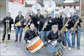  ??  ?? Les Apéritubes seront là pour mettre de l’ambiance mais aussi d’autres bandas