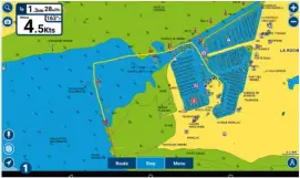  ??  ?? La trace apparaît en jaune sur le fond de carte (il n’y a pas d’autre option de couleur, ni d’intervalle d’enregistre­ment, en distance ou en temps).
En fin de parcours, le bouton Stop offrira trois options, enregistre­r, pause ou supprimer. Evident et pratique.