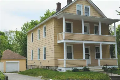  ?? Leslie Hutchison / Hearst Connecticu­t Media ?? A sober home on Pulaski Street in Torrington. Many sober homes are owned by private individual­s.