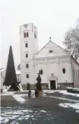  ??  ?? Auch diese Kirche wurde beschädigt,