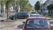 ?? NGZ-FOTO: LBER ?? Eine ungewohnte Verkehrsfü­hrungmit Ampel erwartet Verkehrste­ilnehmer am Kreisel am Jüchener Markt. .