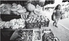  ??  ?? Supera. La inflación en alimentos en nuestro país aumentó cuatro veces más que el promedio registrado en la OCDE.