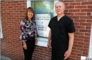  ?? DONNA ROVINS — DIGITAL FIRST MEDIA ?? Mihae Blank and Charles Brynan have joined forces to open a practice focused on massage therapy and reflexolog­y.