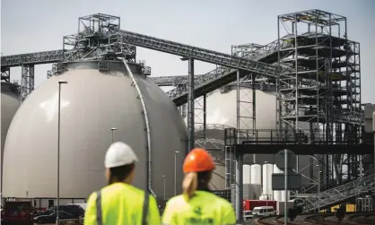  ??  ?? Biomass domes at Drax power station. Its shareholde­rs are being urged to vote against the purchase of Canadian wood pellet producer Pinnacle