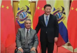  ??  ?? ENCUENTRO. Los presidente­s de ambos países se reunieron en el Palacio del Pueblo, de Pekín.