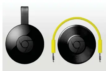  ??  ?? Mit dem Google Chromecast Audio können Sie die Stereoanla­ge günstig per WLAN ins Heimnetz einbinden. Der Adapter lässt sich mit der Google-home-app über das Android-smartphone steuern.