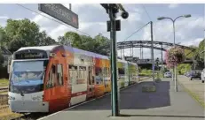  ?? FOTO: BECKER&BREDEL ?? Durch die erneute Erhöhung der Infrastruk­turkosten der Saarbahnst­recke nach Saargemünd ist die Verbindung gefährdet.