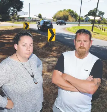  ?? Main picture: PETER RISTEVSKI ?? SAFETY FEARS: Caralyn Grgic and Andrew Pearson say there are frequent accidents outside their home, such as the ones they have photograph­ed (top).