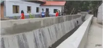 ?? DPWH ?? A 96-METER embankment, built at a cost of P10 million, has been completed by the Department of Public Works and Highways as part of the rehabilita­tion and improvemen­t of the flood control structure to protect the low-lying barangay of Bantian in Calbayog City.