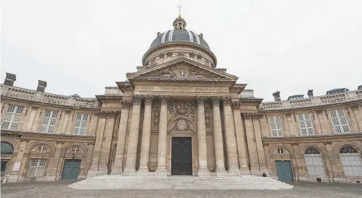  ??  ?? L’Institut de France à Paris abrite, entre autre, l’Académie française. – Archives