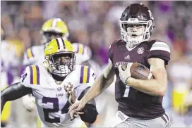  ?? ROGELIO V. SOLIS / ASSOCIATED PRESS ?? Mississipp­i State QB Nick Fitzgerald is from Richmond Hill and returns to his home state to play Georgia tonight at Sanford Stadium.