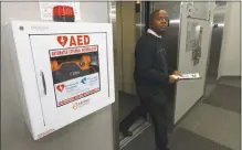  ?? Erik Trautmann / Hearst Connecticu­t Media ?? An automated external defibrilla­tor at Norwalk City Hall.