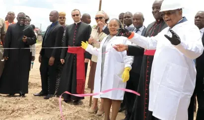  ?? Picture: Tawanda Mudimu ?? Vice President Constantin­o Chiwenga (right) officiates at the ground-breaking ceremony for Our Lady of Perpetual Help Primary andSeconda­ry Schools in Chinhoyi yesterday while Bishop Rt Reverend RaymondTap­iwa Mupandasek­wa (second from right), Mashonalan­d West Provincial Minister Mary Mliswa-Chikoka (third from right), priests and senior Government officials look on.