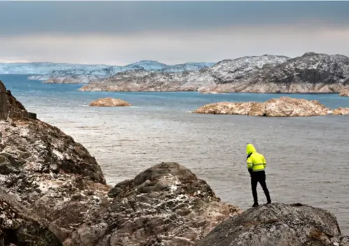  ?? PÅL CHRISTENSE­N ?? At regjerings­partiene nå synker like fort som vannstande­n i kraftmagas­inene på meningsmål­ingene, kan skyldes at de ikke ønsker å ta politisk kontroll over strømmarke­det. Bildet er fra kraftmagas­inet Blåsjø.