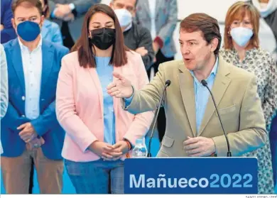  ?? SANTI OTERO / EFE ?? Alfonso Fernández Mañueco, presidente de de Castilla y León, presentó ayer a los candidatos del PP para el 13-F.