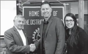  ?? Submitted photo ?? ROTARY TALK: From left, HSV Rotary Club President-elect John Weidert welcomes Matt Osborne and Melisa Glenn.