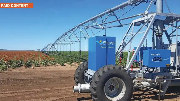  ?? PHOTO: CONTRIBUTE­D ?? IRRIGATION TECH: Warrego Water Services hosted a technology irrigation field tour throughout the Jondaryan region.