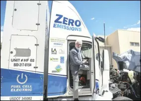  ?? PHOTO COURTESY OF CITY OF LANCASTER ?? Mayor R. Rex Parris and the City of Lancaster are joining California’s first closedloop green hydrogen ecosystem for transporta­tion.