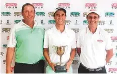  ?? Courtesy: Organiser ?? Ras Al Khaimah Classic winner Peter Stojanovsk­i with Simon Payne, general manager of Tower Links Golf Club, and Trevor Varri of Mena Tour.