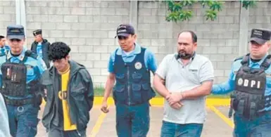  ?? FOTOS: EL HERALDO ?? Isaí Vega, Williams Matute y Juan Carlos Alemán fueron capturados por el asesinato del comerciant­e.