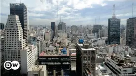  ?? ?? En Buenos Aires se ha puesto en marcha, hace dos meses, un proyecto piloto de huertos urbanos en terrazas.