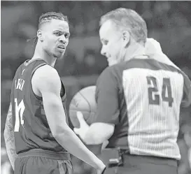  ?? Mark J. Terrill / Associated Press ?? Gerald Green, left, received a two-game suspension for his actions the last time the Rockets played the Clippers on Jan. 15 in Los Angeles.