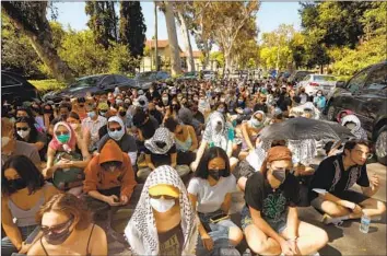  ?? Genaro Molina Los Angeles Times ?? and others stage a sit-in at Pomona College over the war in the Gaza Strip on April 11.