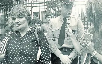  ??  ?? Frente al colegio Santa Unión de los Sagrados Corazones donde fue asesinada Jimena Hernandez.