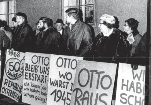  ?? BILD: SN/ÖNB-BILDARCHIV / PICTUREDES­K.CO ?? Die Einreise Otto Habsburgs nach Österreich erregte jahrelang die Gemüter.