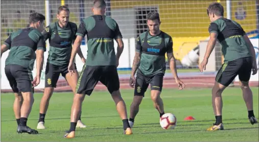  ??  ?? REGRESA. Rubén Castro regresa al Estadio de Gran Canaria, que nunca le recibió con agrado en sus sucesivas visitas.