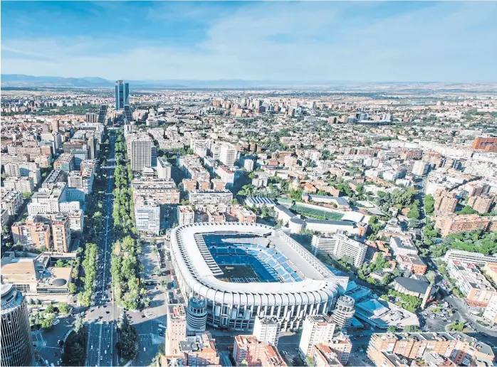  ?? Shutter stock ?? El estadio Bernabéu, escenario de la final del 9 de diciembre; cómo llegar y dónde alojarse y entrenarse, datos no menores en la preparació­n de los equipos