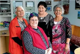  ?? MARION VAN DIJK/ THE LEADER ?? Te Korowai Trust manager and staff, Chrissy Randall, back left, Betty Soane and Kiri Self with Supergran Shirley Goodman in the foreground.