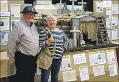  ?? 15_T45 Seil exhibition War Memorial_ 02 ?? Ron Hetheringt­on and Helen Glennie at the war memorial exhibit which Helen spent two yeas compiling.