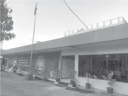  ?? ROME D. MARANTAL ?? THE LAND TRANSPORTA­TION OFfiCE (LTO) ANNOUNCES A TWO-MONTH EXTENSION OF THE VALIDITY OF REGISTRATI­ON OF VEHICLES EXPIRING THIS MONTH.