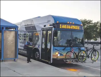  ?? VALLEY PRESS FILES ?? The Antelope Valley Transit Authority is resuming its regular local and commuter service beginning Monday, after reducing services on Aug. 31, because of the COVID-19 pandemic and a resulting decrease in ridership.